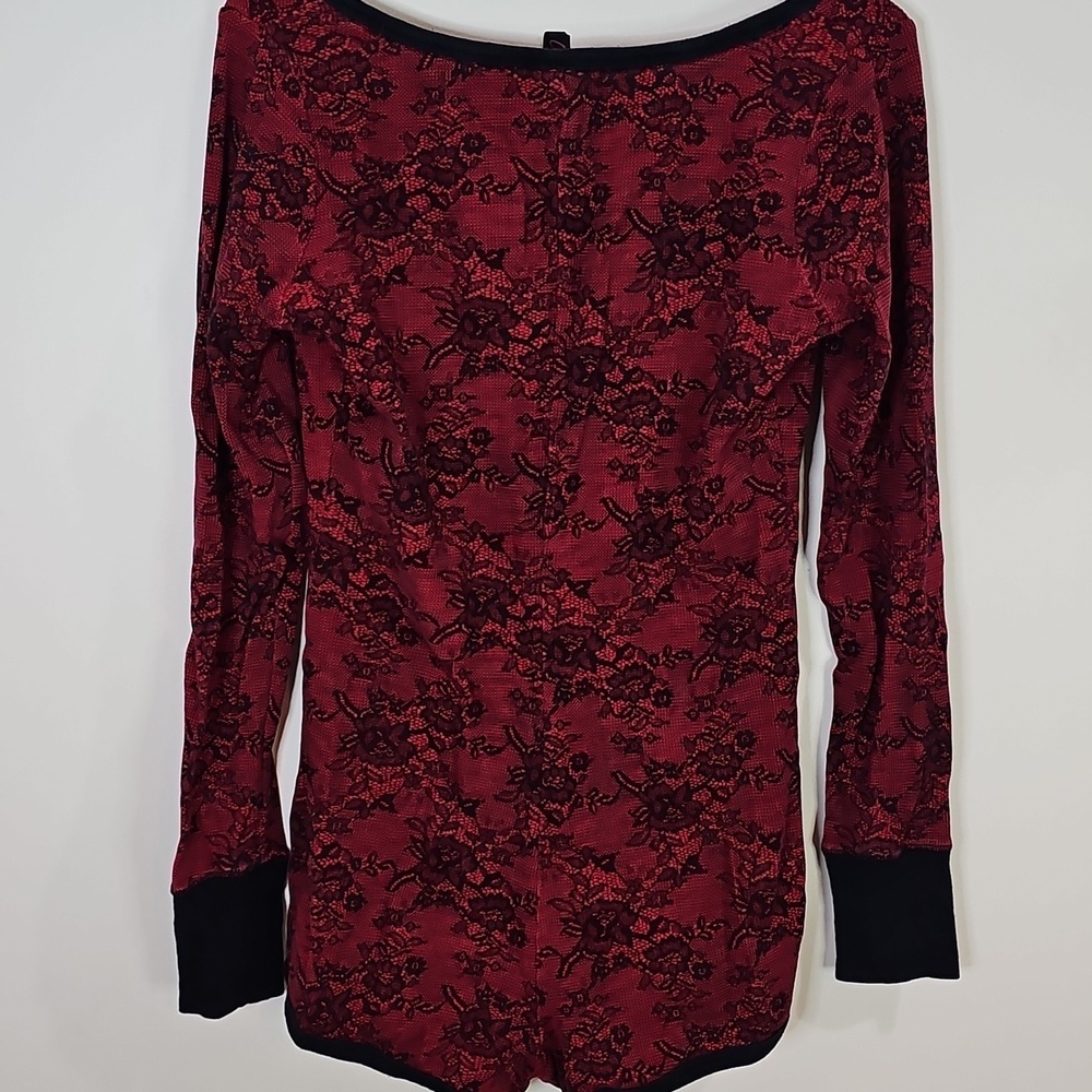 La SENZA Large Red Top - Picture 4 of 7